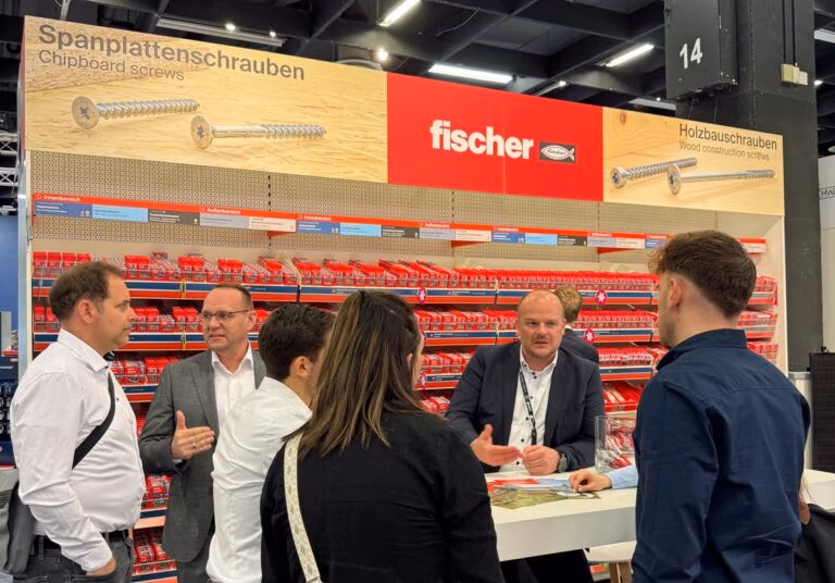 fischer auf der Internationalen Eisenwarenmesse 2026