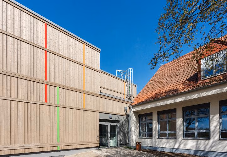 Das moderne Konzept des Erweiterungsbaus wurde an den bereits bestehenden Schulbau angefügt.
Foto: Brüninghoff