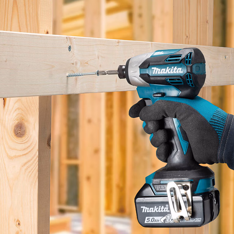 Makita Akku-Schlagschrauber DTD158: 170 Nm, bürstenloser Motor, 18V LXT