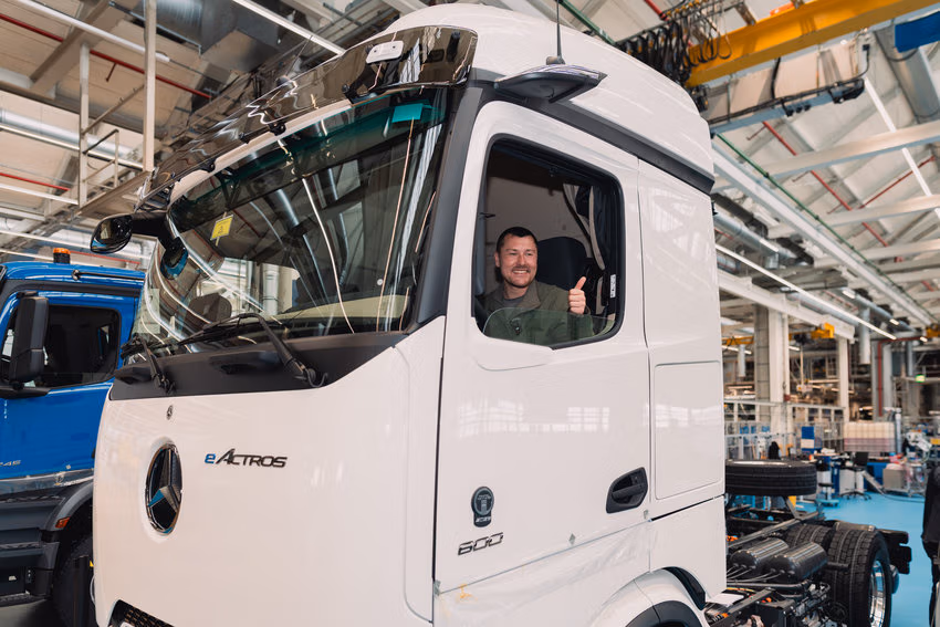 Bildunterschrift
Weltumrundung mit dem Mercedes-Benz eActros 600
Copyright
Daimler Truck AG