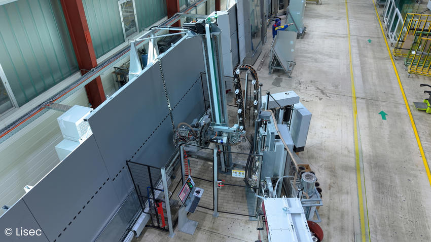 Neue LiSEC-Isolierglaslinie in der Produktionshalle von Glas Gasperlmair.