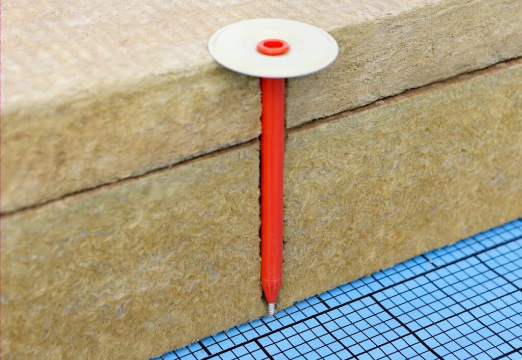 Zerlegbar in einzelne Komponenten: Rückbaubarkeit von Gebäuden wird ein immer wichtigeres Thema – so auch beim Flachdach.
Bildquelle: SFS
