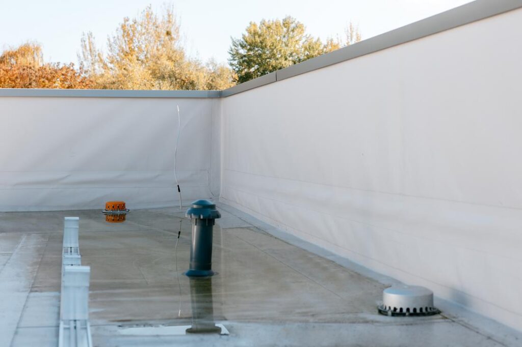 Elitespeicher KWS Einbeck: Flachdachentwässerung einer Industriehalle