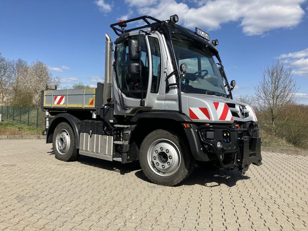 Unimog U 219 mit niedriger Beladehöhe x Unimog U 219 with reduced loading height © Daimler Truck AG