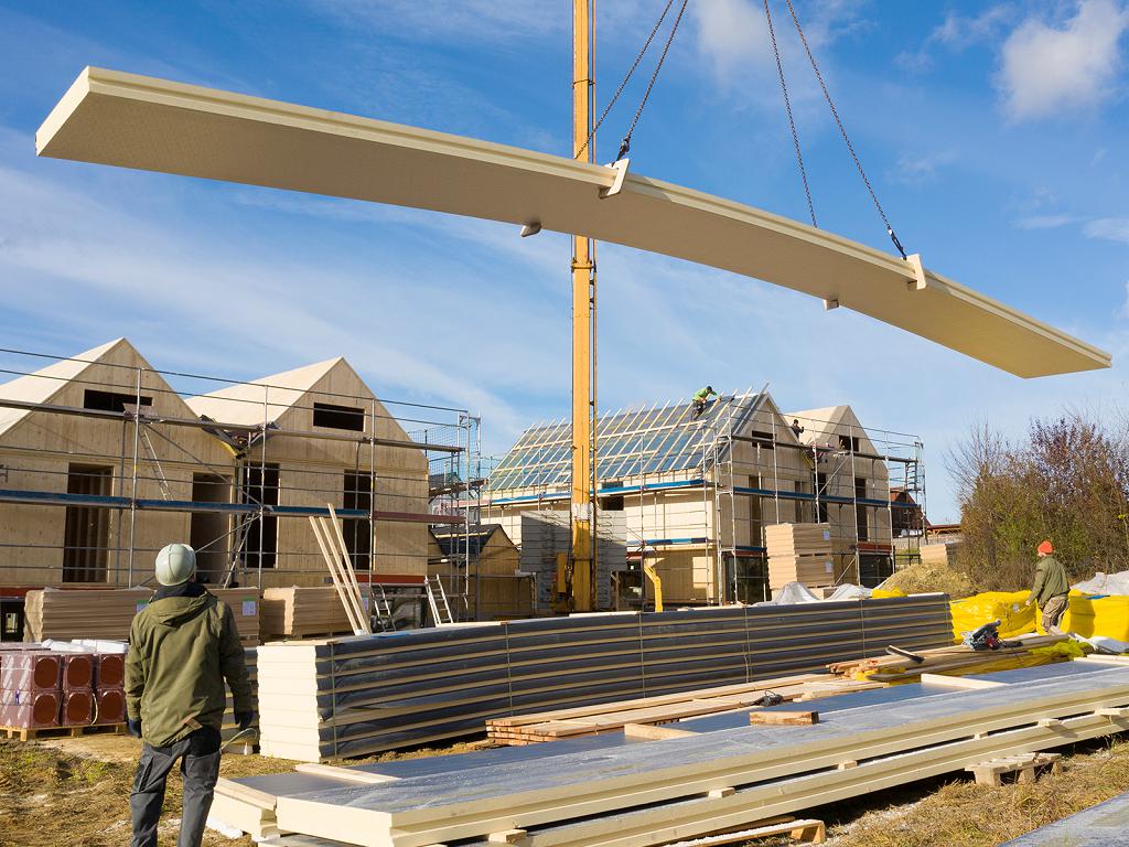 Die LINITHERM PAL XXL - Dämmplatten werden bis zu einer Länge von 12 Metern maßgefertigt. Foto Linzmeier / Ulrich Studios