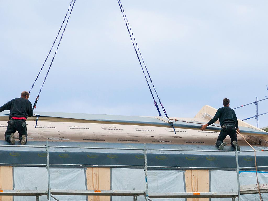 LINITHERM PAL XXL ermöglicht das Verlegen einer Dämmplatte von Ortgang zu Ortgang. Foto Linzmeier