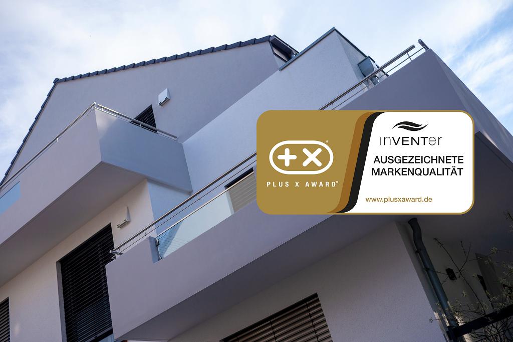 Die Technologie „Made in Germany“, zeichnet sich durch Langlebigkeit, intuitive Bedienoptionen und einen geringen Stromverbrauch aus. Die Jury lobte insbesondere die Fähigkeit, komplexe Technik in anwenderfreundliche Produkte zu verwandeln. Bildquelle: Werkgemeinschaft Bauen + Energie, Fotografie Natalie Sommer